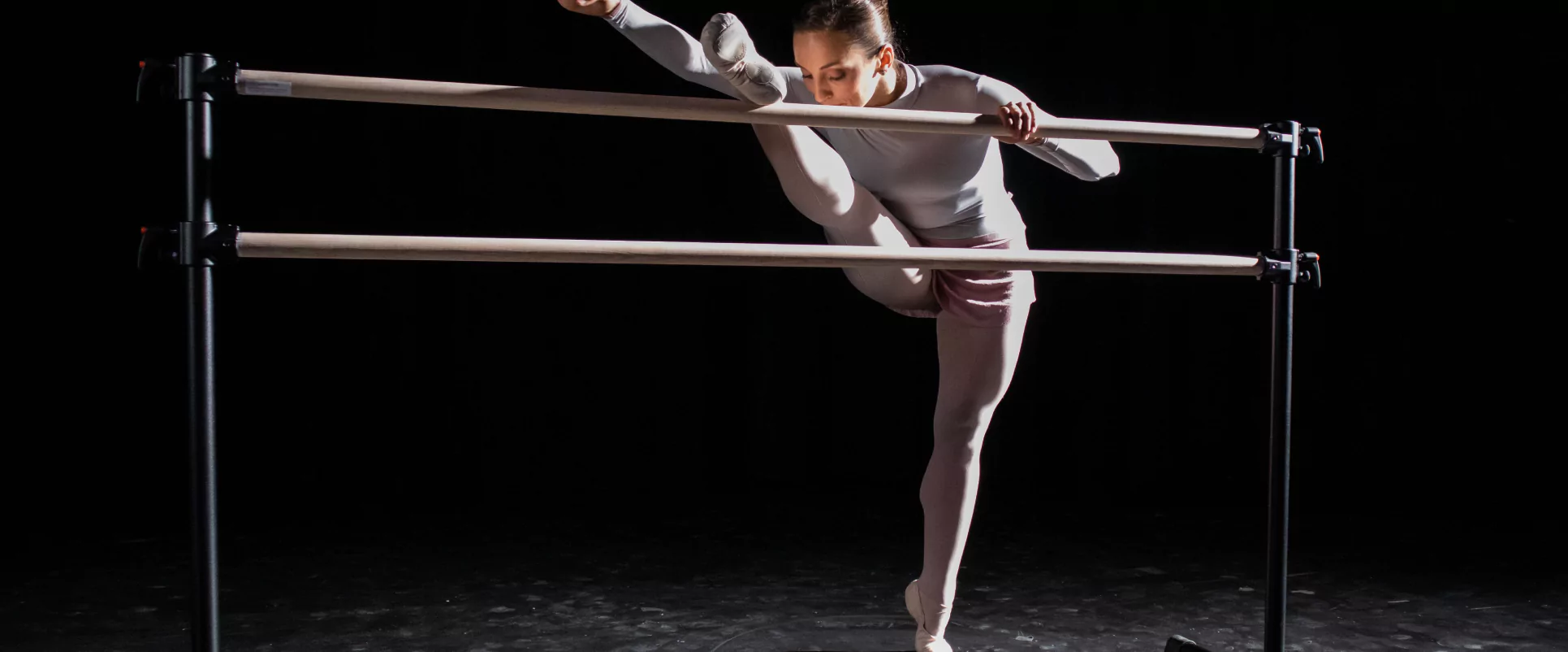 /ballet-barres-hero.webp